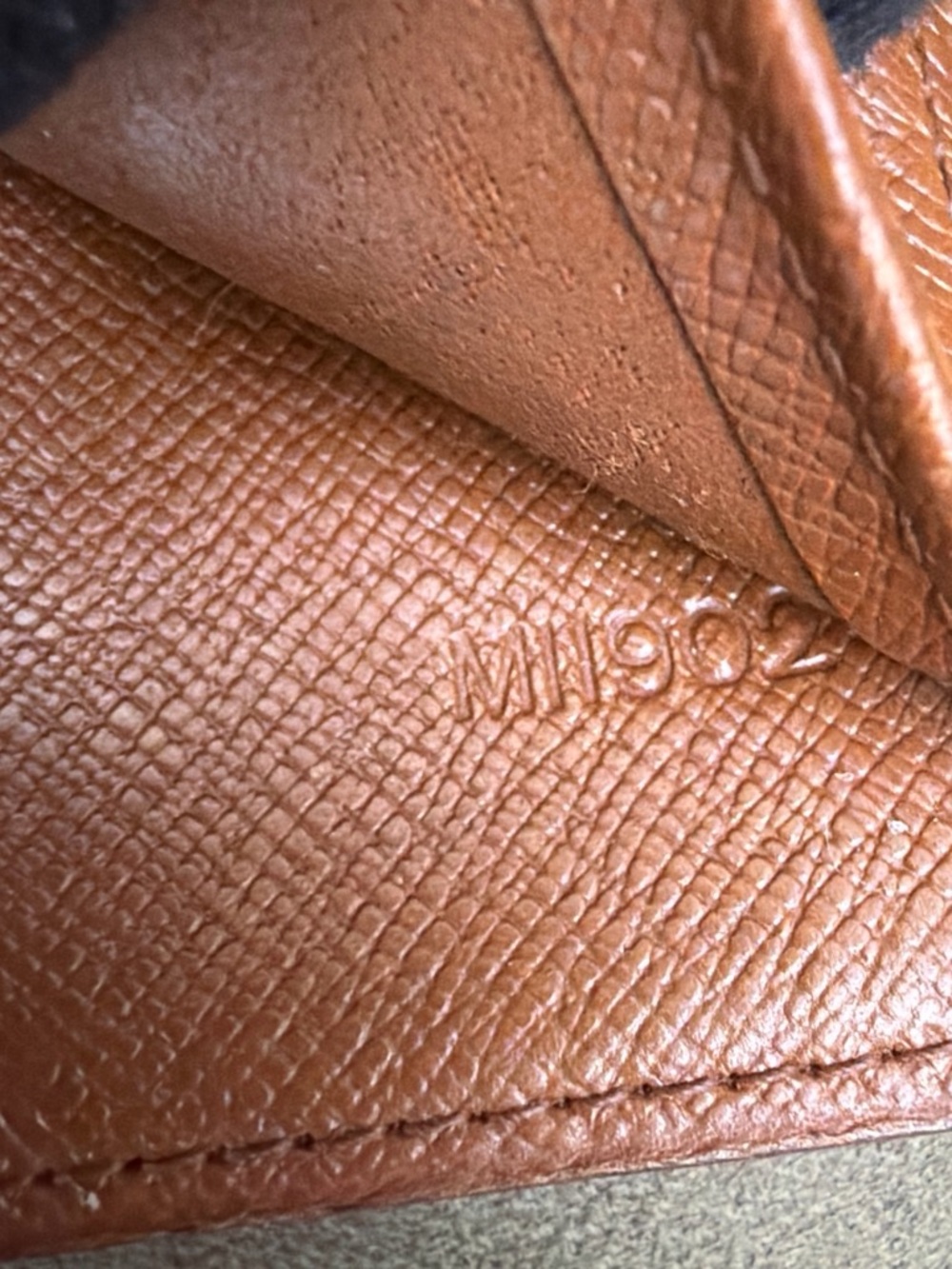 Louis Vuitton Monogram Elise Trifold Wallet - Picture 5 of 15